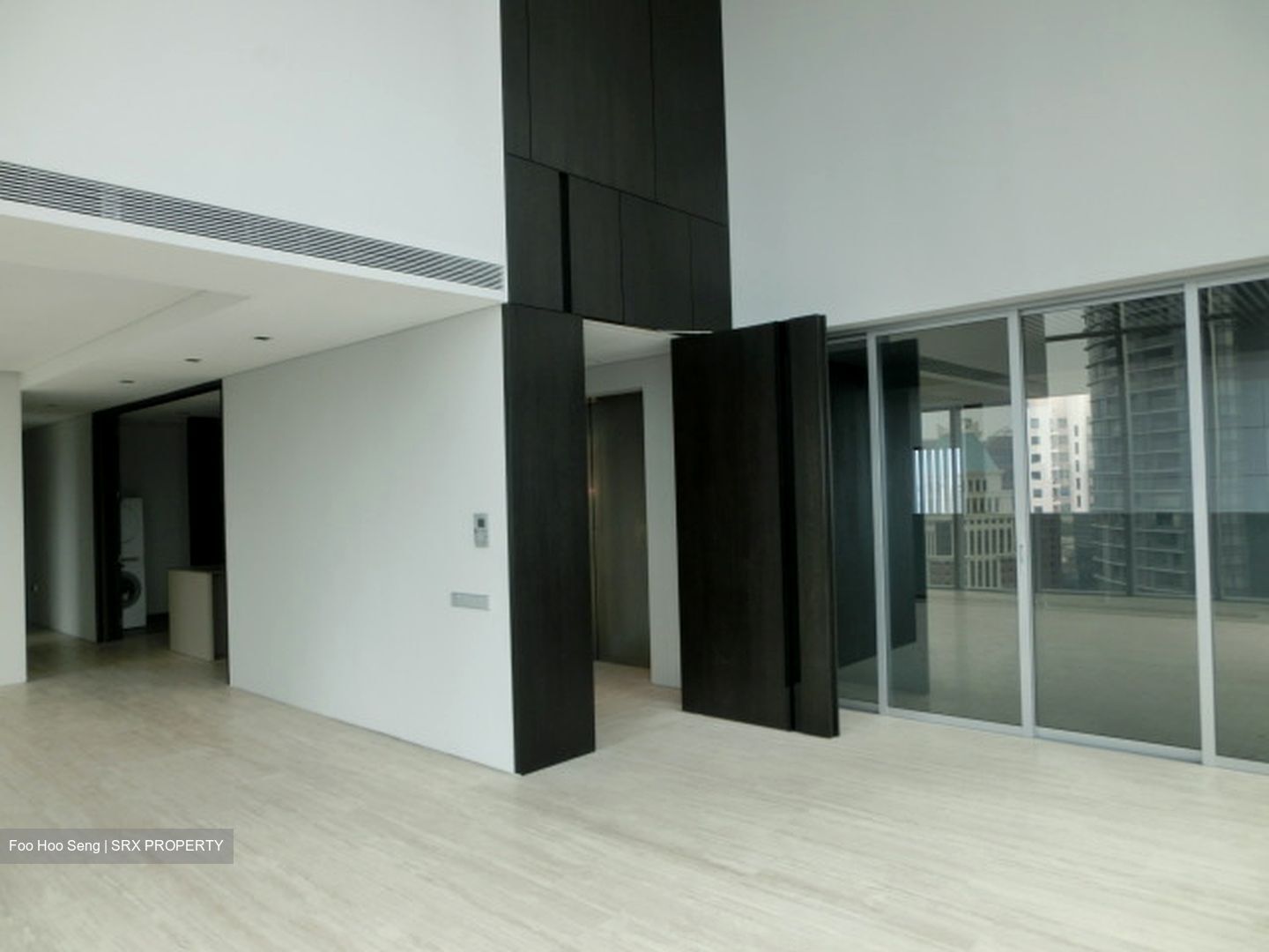 TwentyOne Angullia Park (D9), Condominium #353365621